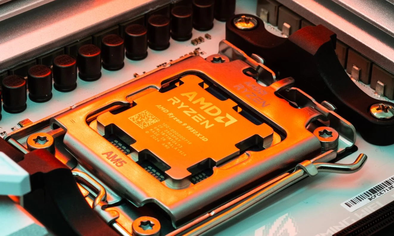 Процесор AMD Ryzen 9 9950X3D (100-000000719) Процесори image 2